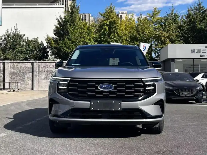 Ford Edge 2025 Model Ford Edge L 2.0T EcoBoost 4WD VII seat Supreme Model