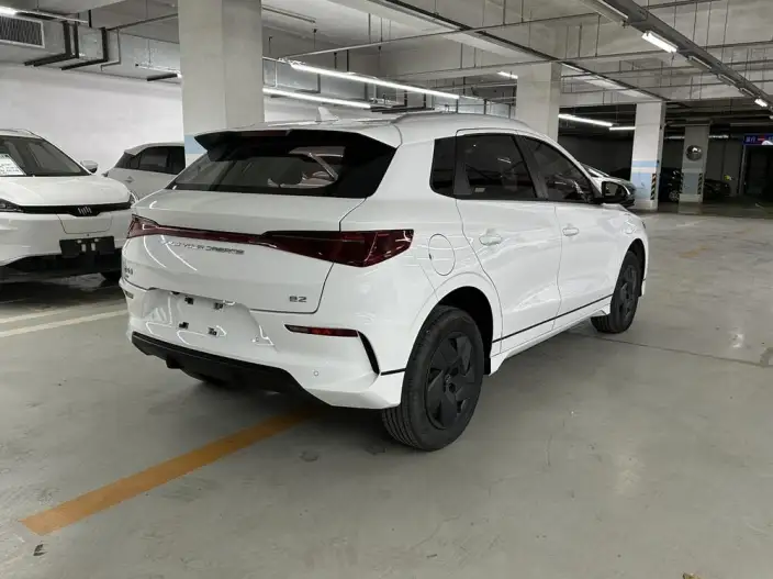 BYD E2 2023 Model Comfort Model – фото 6