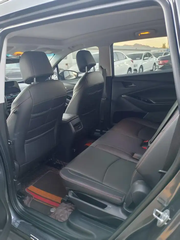 Orlando 2020 Model Mild Hybrid Redline 530T Indulgent Edition (5+2 Model ) – фото 10