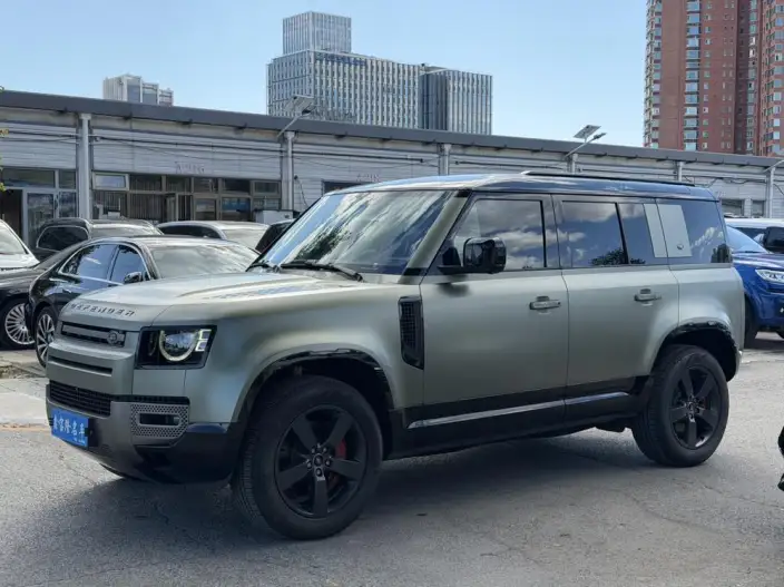 Land Rover Defender 2024 Model 110 3.0T P400 X-Dynamic HSE