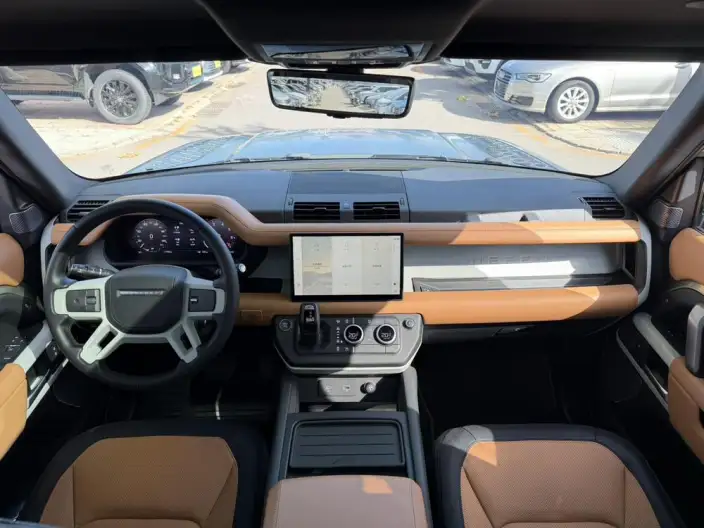 Land Rover Defender 2024 Model 110 3.0T P400 X-Dynamic HSE – фото 8