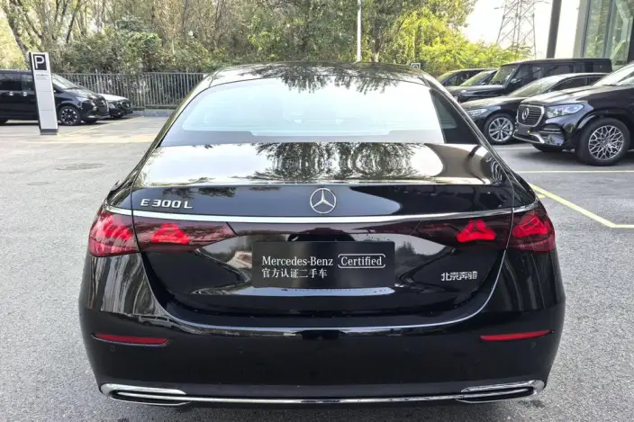 Mercedes-Benz E-Class 2024 Model E 300 L Fashion Model sedan – фото 4