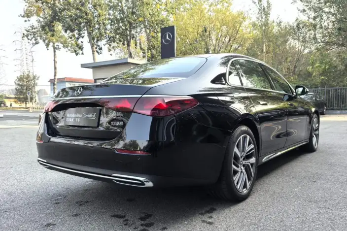 Mercedes-Benz E-Class 2024 Model E 300 L Fashion Model sedan – фото 5