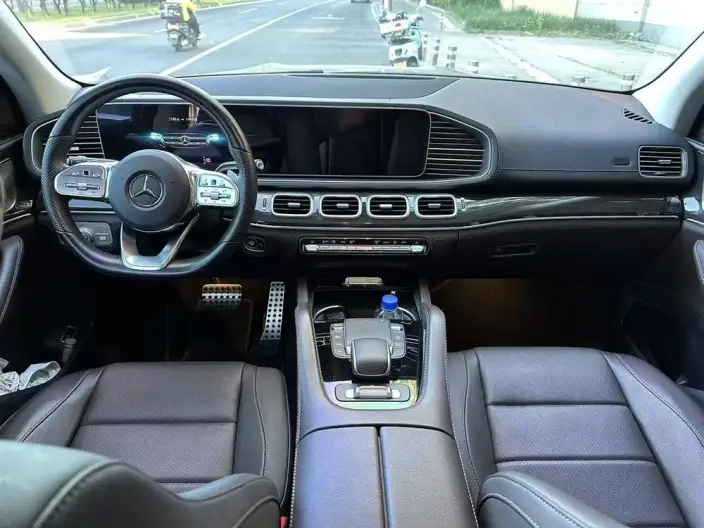 Mercedes-Benz GLS 2023 Model GLS 450 4MATIC Fashion Model – фото 8