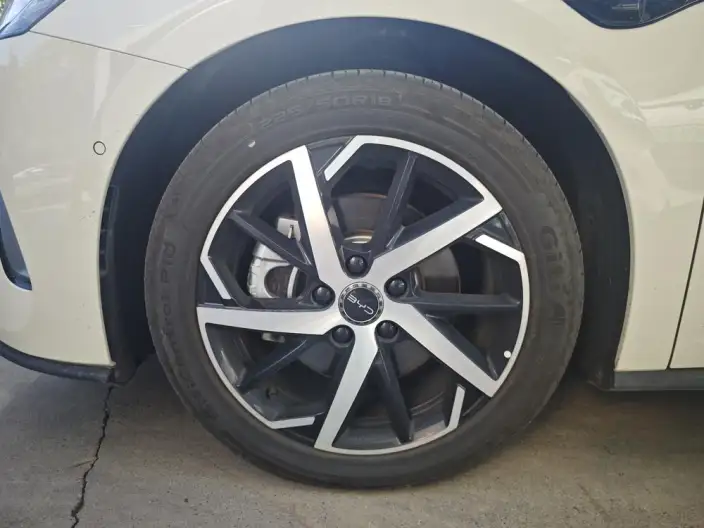 BYD Seal 07DM 2024 Model DM-i 125KM Noble Model – фото 9