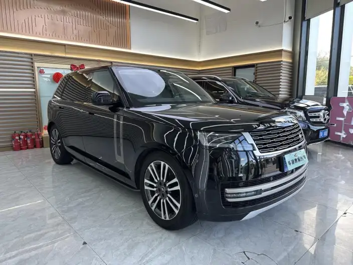 Range Rover 2023 Model Facelift 3.0 L6 400PS Shengshi Extended Edition