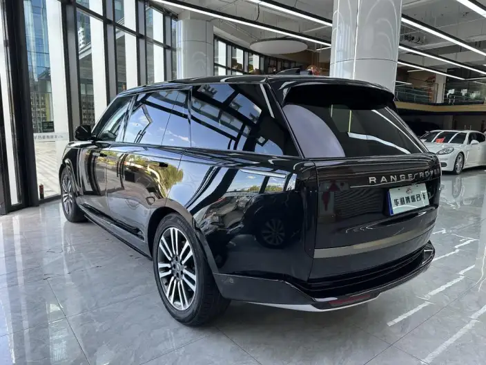 Range Rover 2023 Model Facelift 3.0 L6 400PS Shengshi Extended Edition