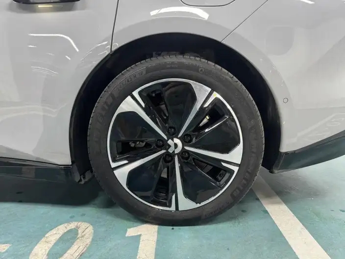 NIO ET5T 2026 Model 75kWh – фото 9