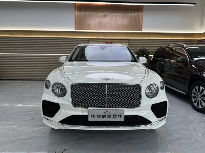 Bentayga 2022 Model 4.0T V8