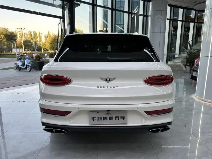 Bentayga 2022 Model 4.0T V8 – фото 5