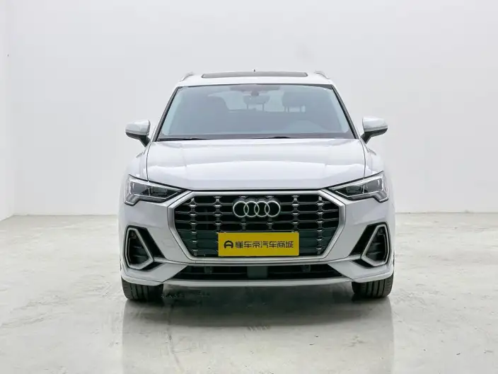 AUDI Q3 2022 Model 40 TFSI Fashion Dynamic Model