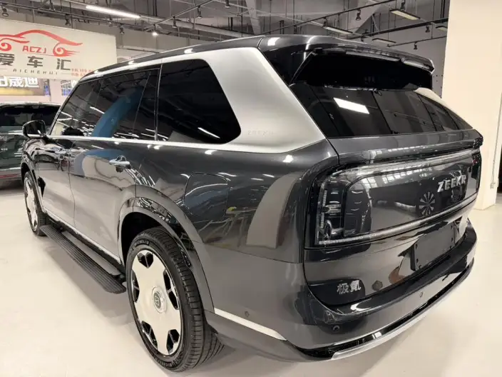 ZEEKR 9X 2025 Model Hyper Edition 70kWh VI seat