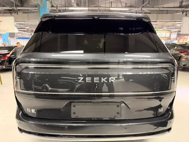 ZEEKR 9X 2025 Model Hyper Edition 70kWh VI seat – фото 5