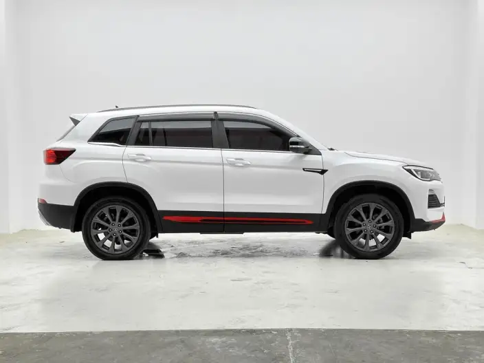 Changan CS75 2022 Model Blue Whale Edition 1.5T DCT Noble Model – фото 8
