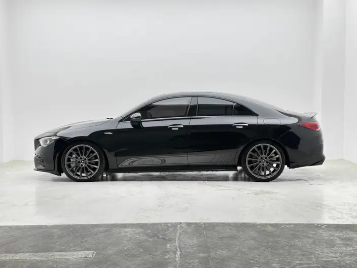 Mercedes-Benz CLA AMG 2022 Model AMG CLA 35 4MATIC 55th Anniversary Memorial Edition – фото 4