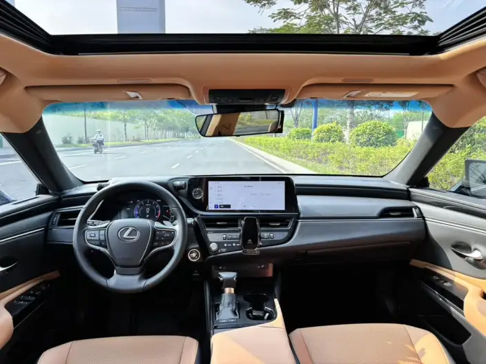Lexus ES 2022 Model 200 Superior Edition – фото 6