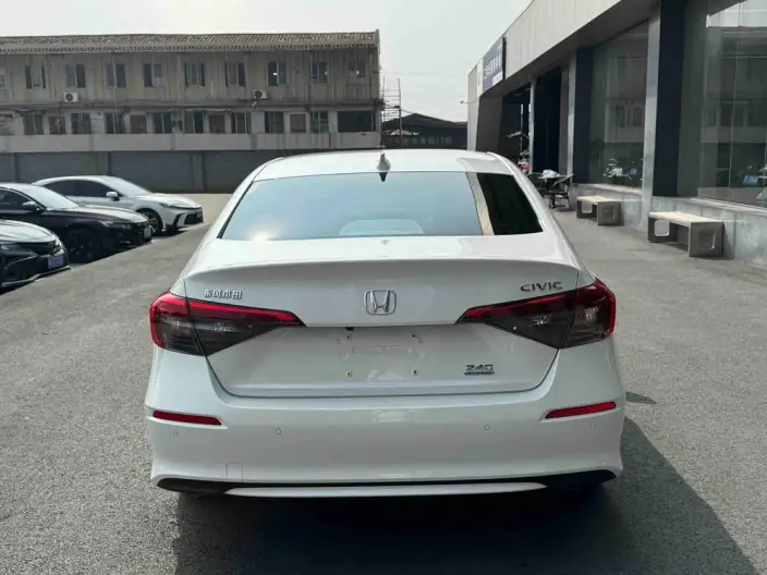 Honda Civic 2022 Model 240TURBO CVT Dynamic Edition – фото 5