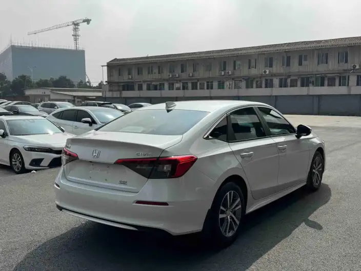 Honda Civic 2022 Model 240TURBO CVT Dynamic Edition – фото 6