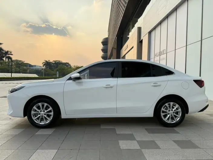 Roewe i5 2026 Model 1.5L CVT Deluxe Edition