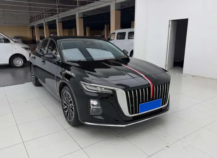 Hongqi H5 2023 Model 2.0T Automatic Flag Enjoy Edition