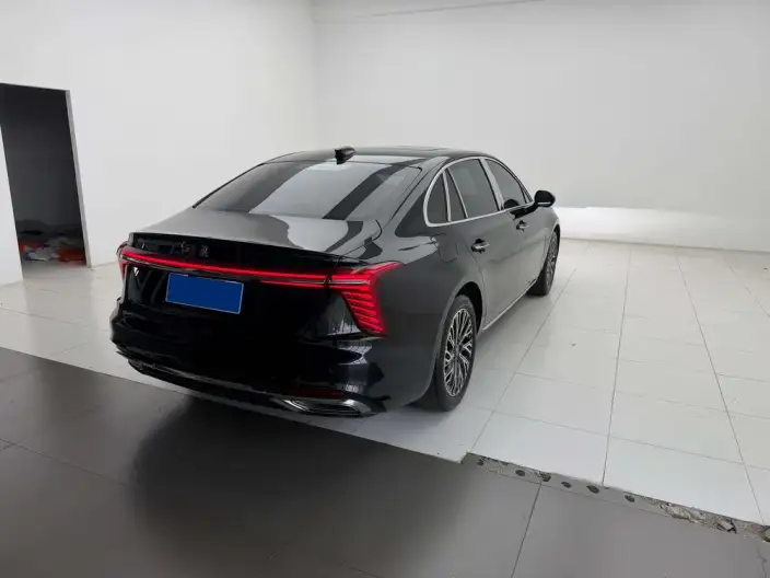 Hongqi H5 2023 Model 2.0T Automatic Flag Enjoy Edition – фото 6
