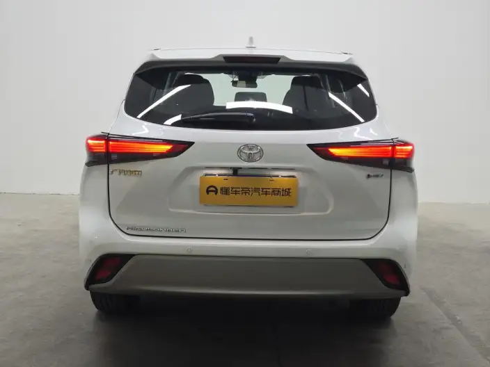 Toyota Highlander 2024 Model Hybrid 2.5L 2WD Elite Edition 7 seat – фото 6