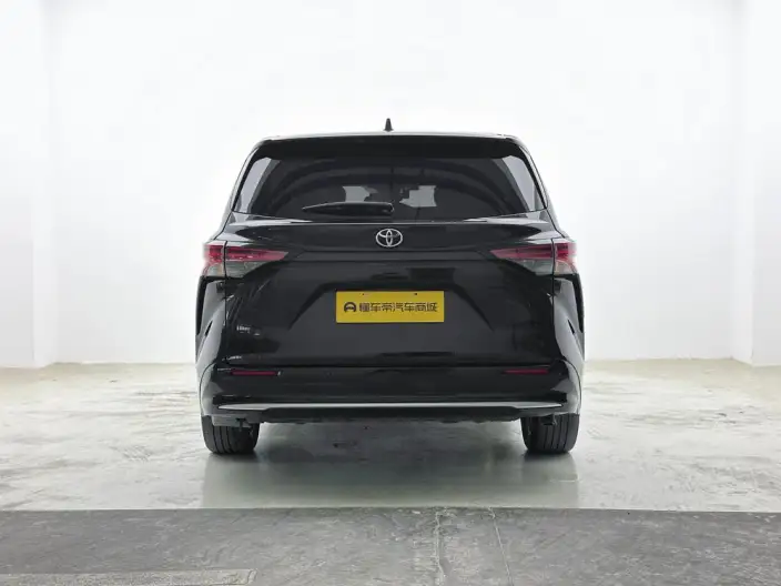 Toyota Sienna 2024 Model Hybrid 2.5L Premium Edition – фото 6
