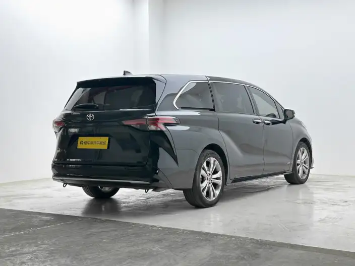 Toyota Sienna 2024 Model Hybrid 2.5L Premium Edition – фото 7