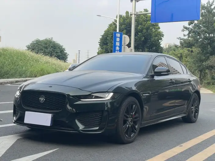 Jaguar XE L 2025 Model 2.0T 250PS R-DYNAMIC 90th Anniversary Collector Edition Edition