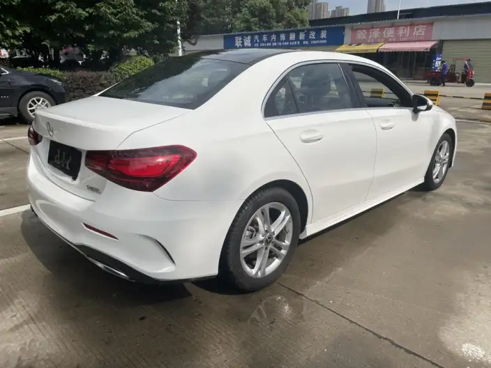 Mercedes-Benz A-class 2023 Model A 180 L Sports sedan – фото 6