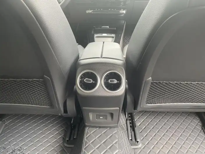 Mercedes-Benz A-class 2023 Model A 180 L Sports sedan – фото 8