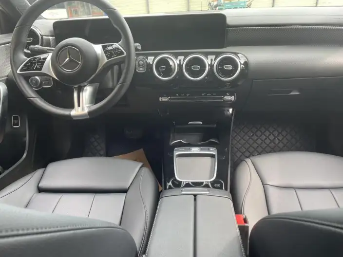Mercedes-Benz A-class 2023 Model A 180 L Sports sedan – фото 9