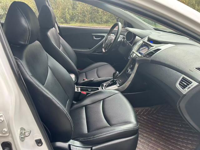 Hyundai Elantra LD 2013 1.6L Automatic Leading – фото 4