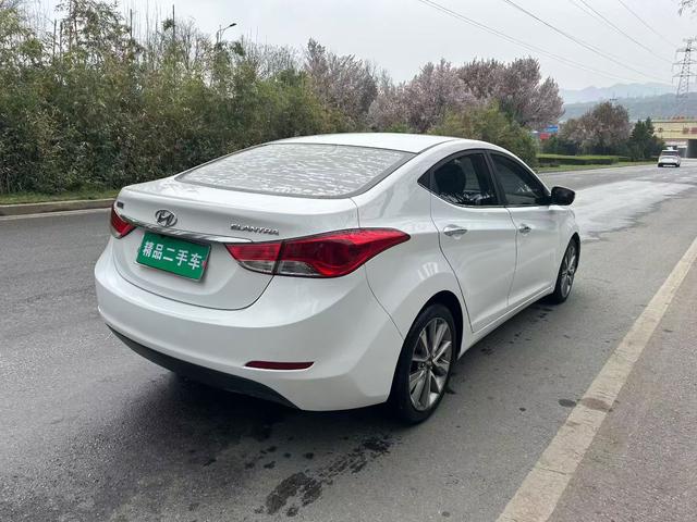 Hyundai Elantra LD 2013 1.6L Automatic Leading – фото 7