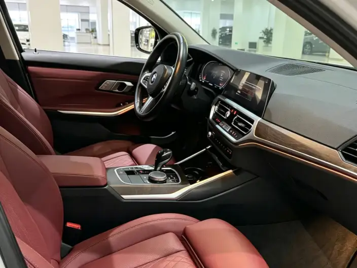 BMW 3 Series 2022 Model 325i M Sports Set – фото 8