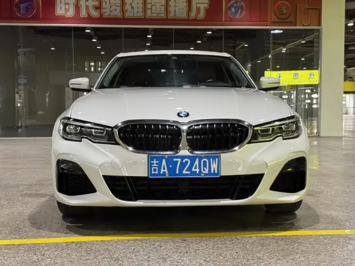 BMW 3 Series 2022 Model 325i M Sports Set
