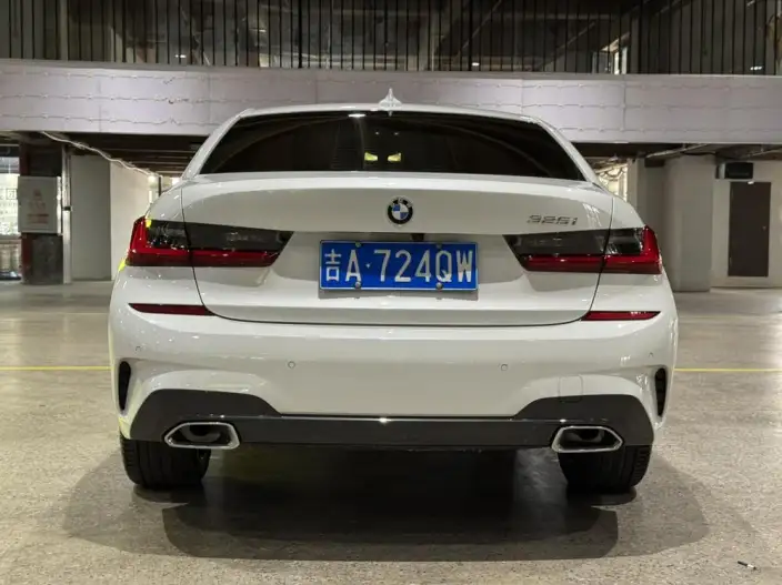BMW 3 Series 2022 Model 325i M Sports Set – фото 5