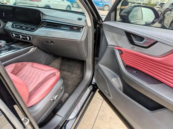 Hongqi HS5 2023 Model 2.0T Flag Xiang Pro Edition – фото 9