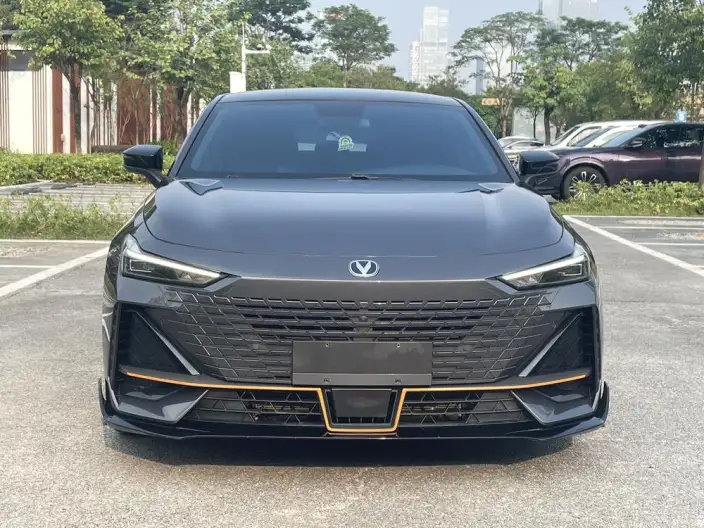 Changan UNI-V 2022 Model 1.5T Sports Edition