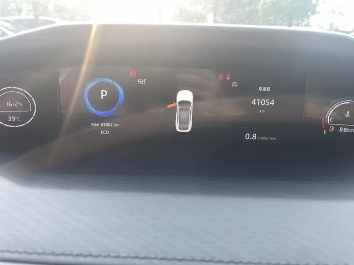 Changan UNI-V 2022 Model 1.5T Sports Edition – фото 10
