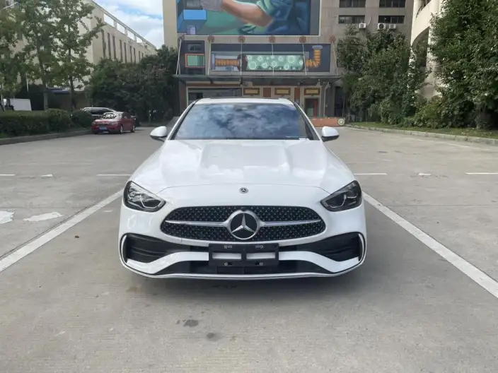 Mercedes-Benz C-Class 2023 Model C 200 L Sports Edition – фото 2