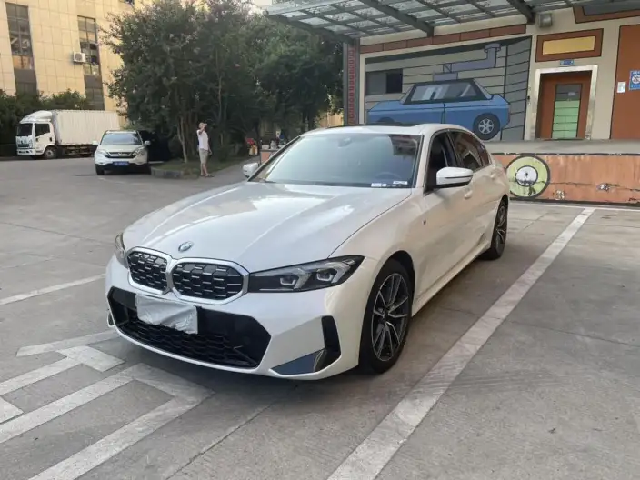 BMW 3 Series 2023 Model 325Li M Sports Set