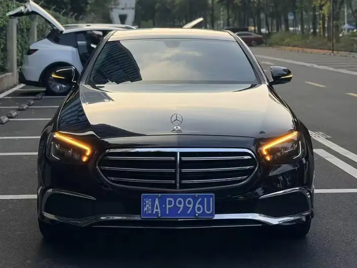 Mercedes-Benz E-Class 2021 Model Facelift E 260 L sedan – фото 2