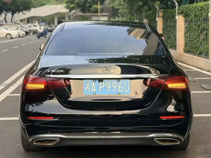 Mercedes-Benz E-Class 2021 Model Facelift E 260 L sedan – фото 4