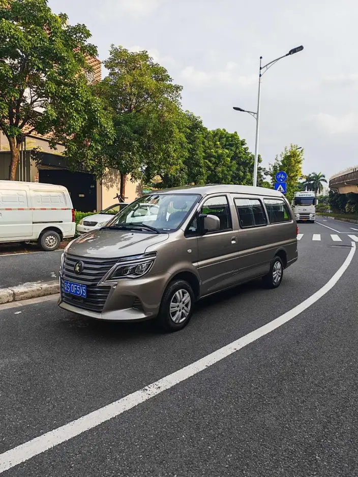 Lingzhi 2023 Model M5L 1.6L Comfort Model 9 seat – фото 1