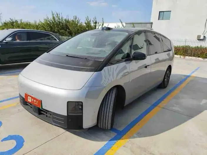 Li Auto MEGA 2024 Model Ultra Edition