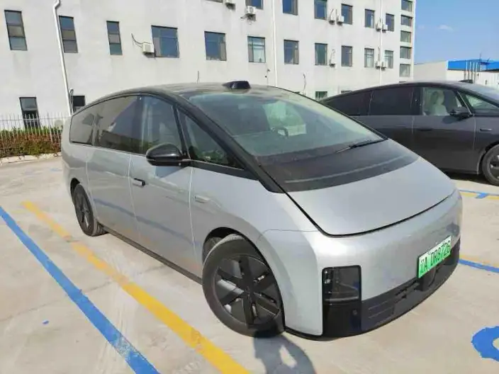 Li Auto MEGA 2024 Model Ultra Edition