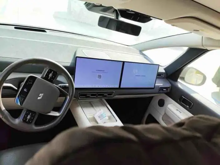 Li Auto MEGA 2024 Model Ultra Edition – фото 8