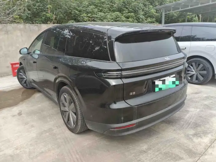 Li Auto i8 2025 Model Standard Edition