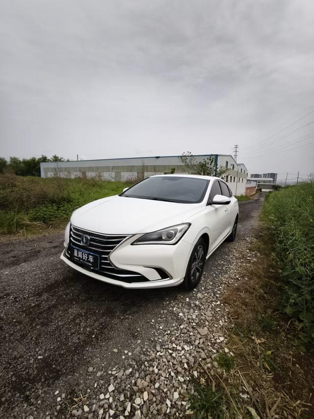 Changan Eado Модель 2018 года 1.6L GDI Manual Ling Shang тип National V – фото 1